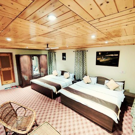 Sheesha Residency Hotel Srīnagar Екстериор снимка