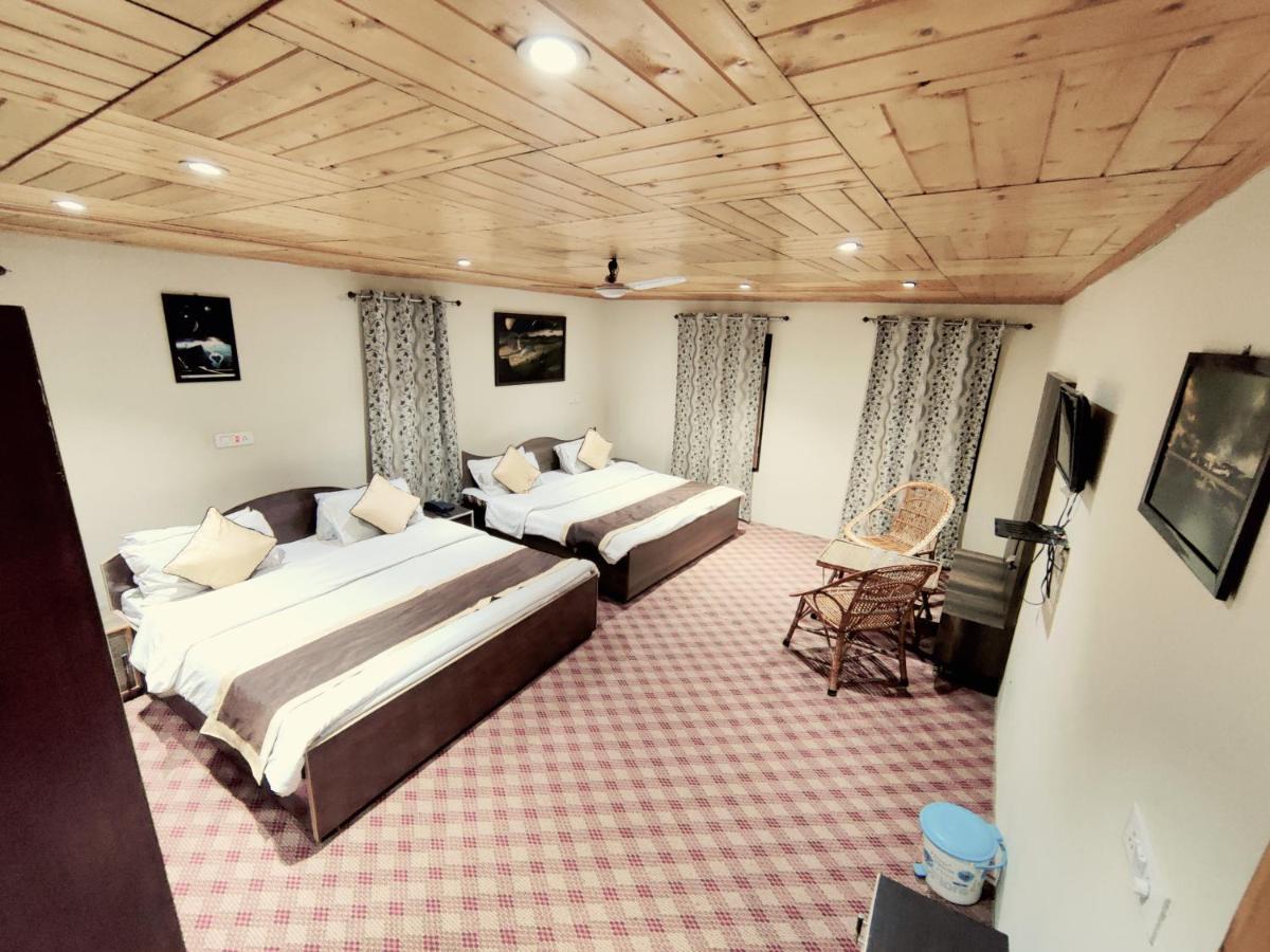 Sheesha Residency Hotel Srīnagar Екстериор снимка