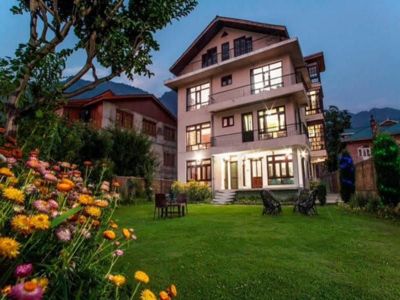 Sheesha Residency Hotel Srīnagar Екстериор снимка
